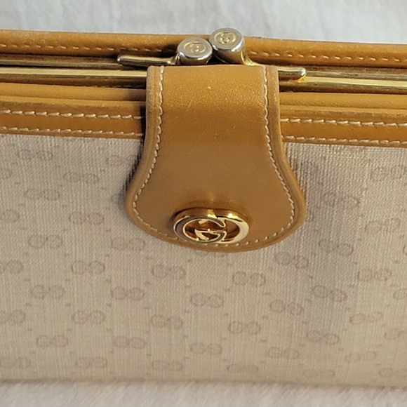 Vintage Gucci Micro GG Continental Leather Wallet Clean Interior - Picture 6 of 15
